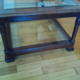 Table basse en bois massif et verre épais
