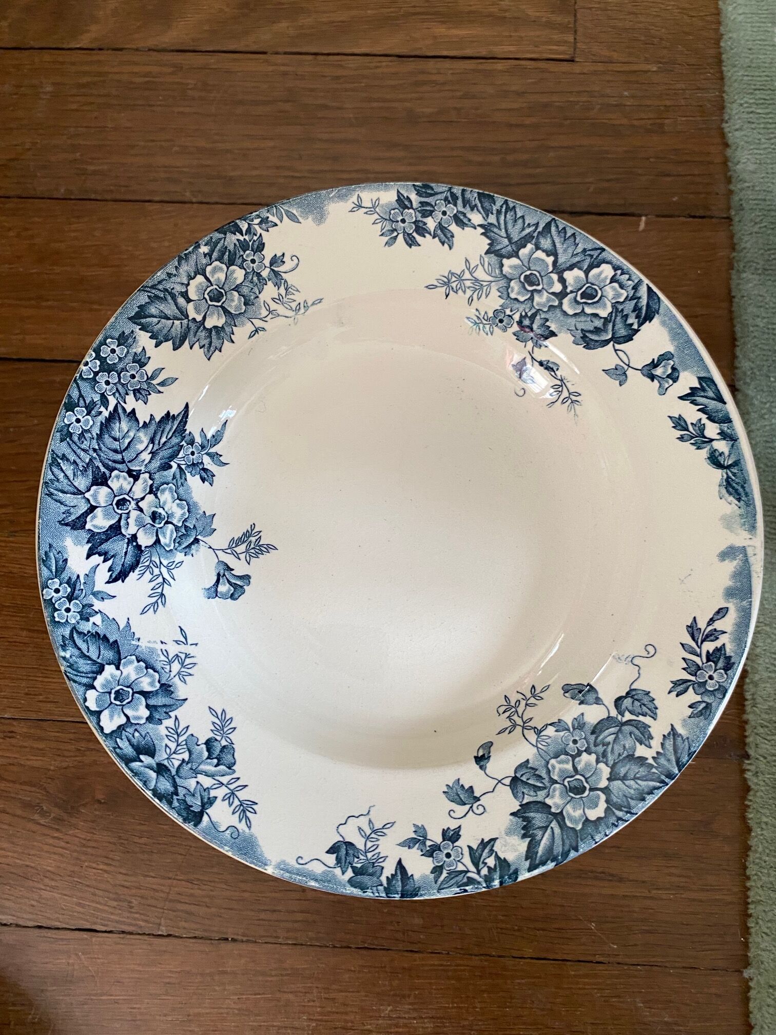 Saint Amand and Hamage 13 hollow plates Marie Louise