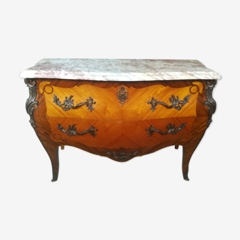 Commode galbée style Louis XV en marqueterie