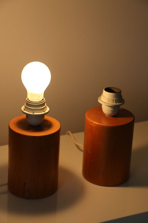 2 feet IMT Italy wood lamp