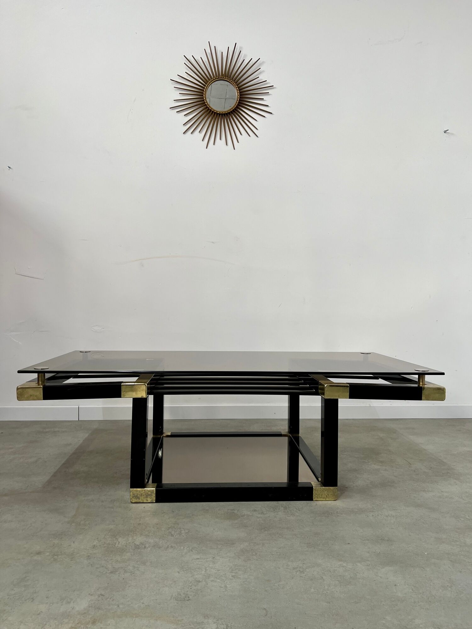 Coffee table in black and gold metal, smoked glass 70 years Romeo Rega vintage