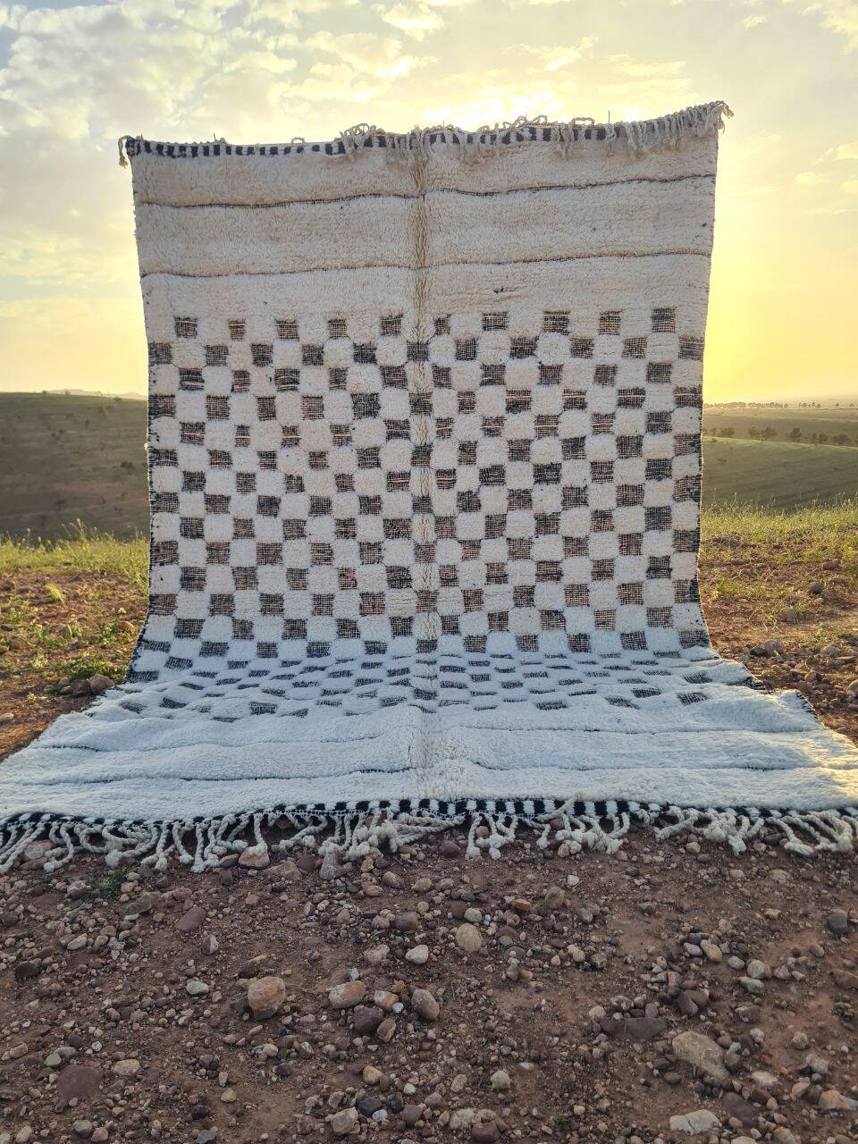 Handmade wool Berber rug 300X200 cm