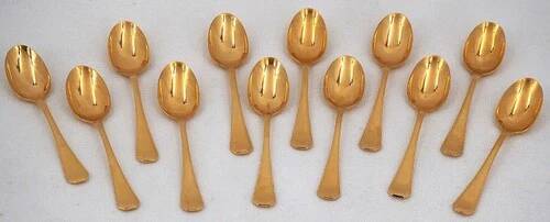 Christofle América gold-plated, 12 moka spoons, coffee, 10 cm, excellent condition.