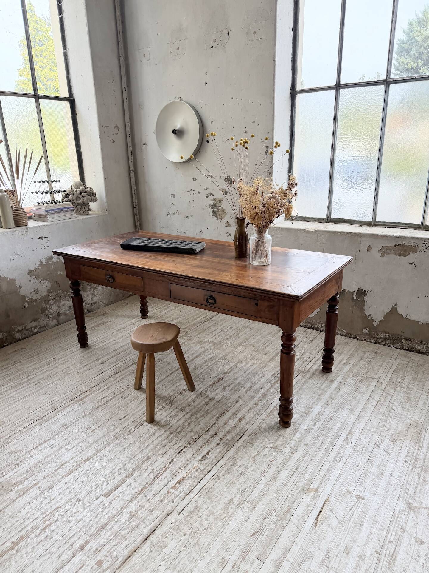 Table de ferme ou table de drapier noyer massif 1900