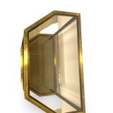 Table d'appoint italienne demi-hexagonale en laiton des années 1970.