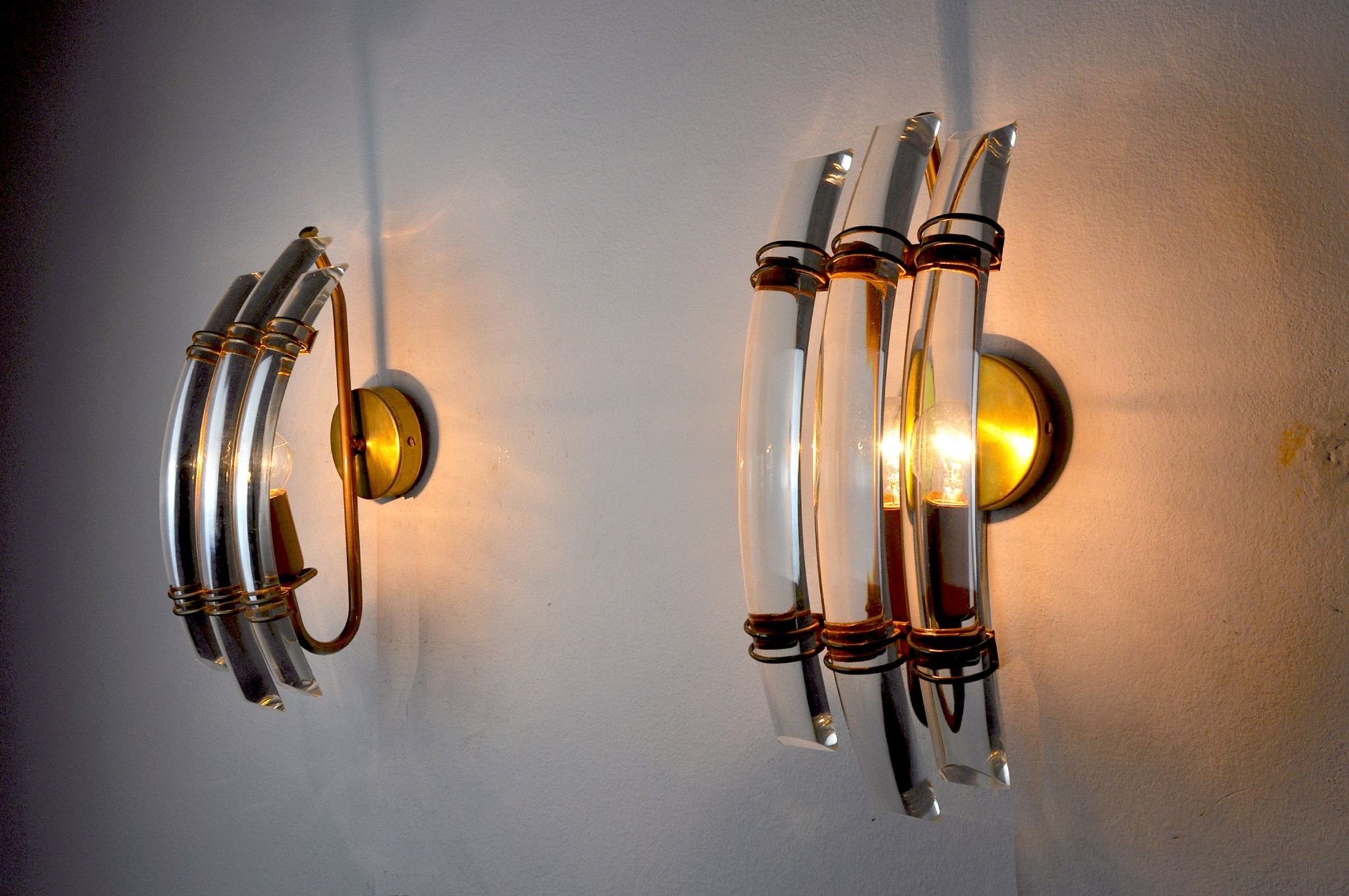 Pair of Venini wall lamps, Italy, 1970