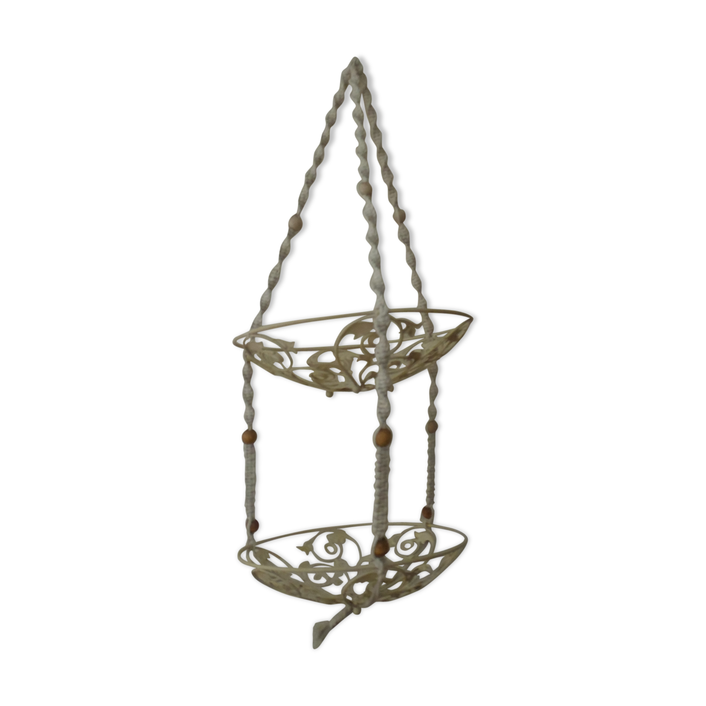 Macramé suspension and white metal metal trays creme