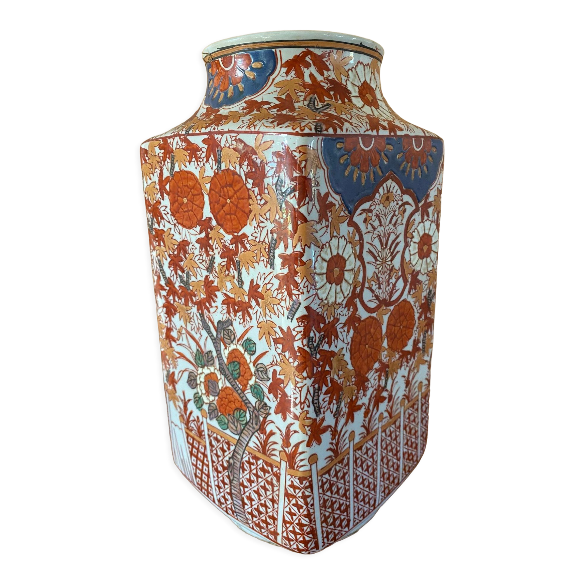 Vase style Imari