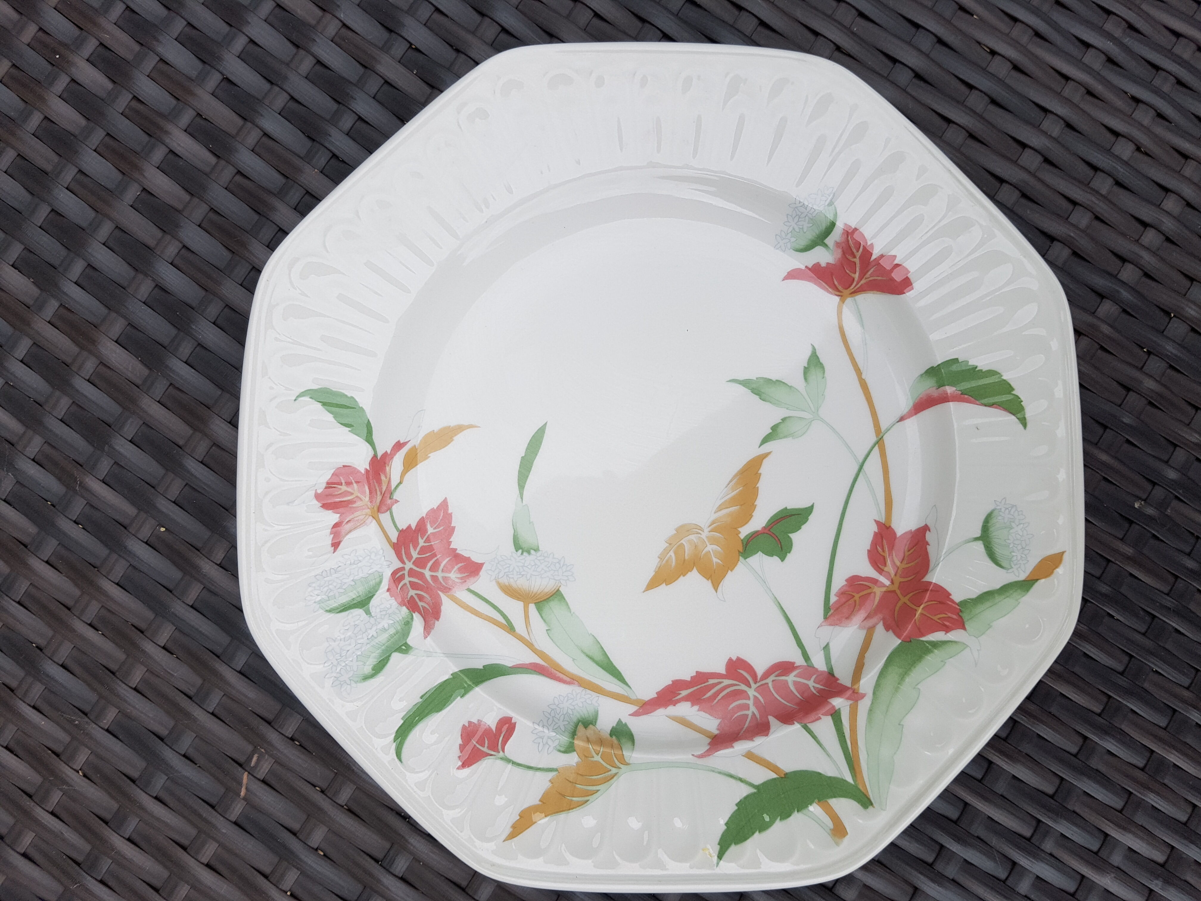 Set of 4 porcelain plates of Pontesa 70s