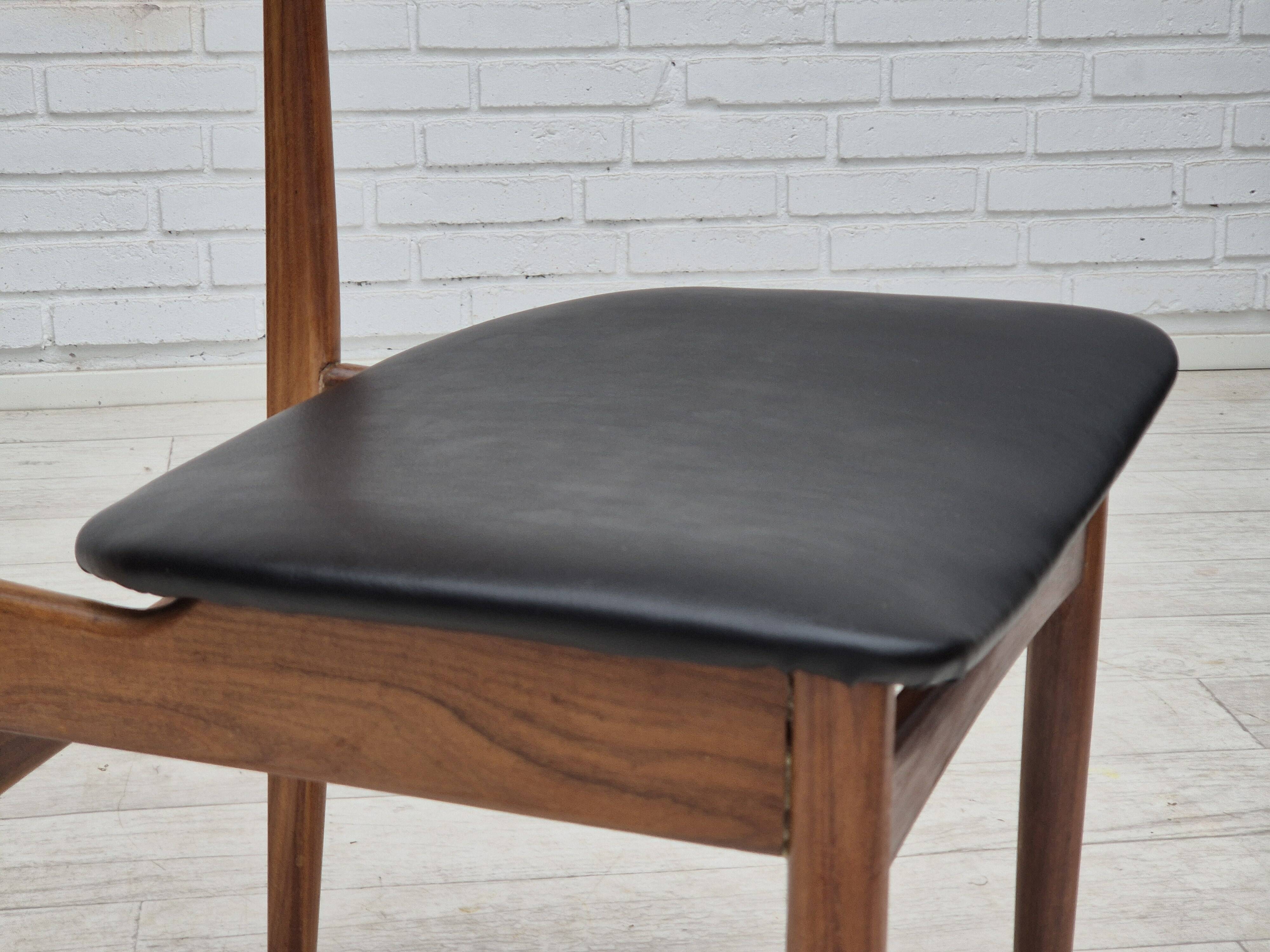 1960s, set of 5 Danish dining chairs, reupholstered, teak wood.