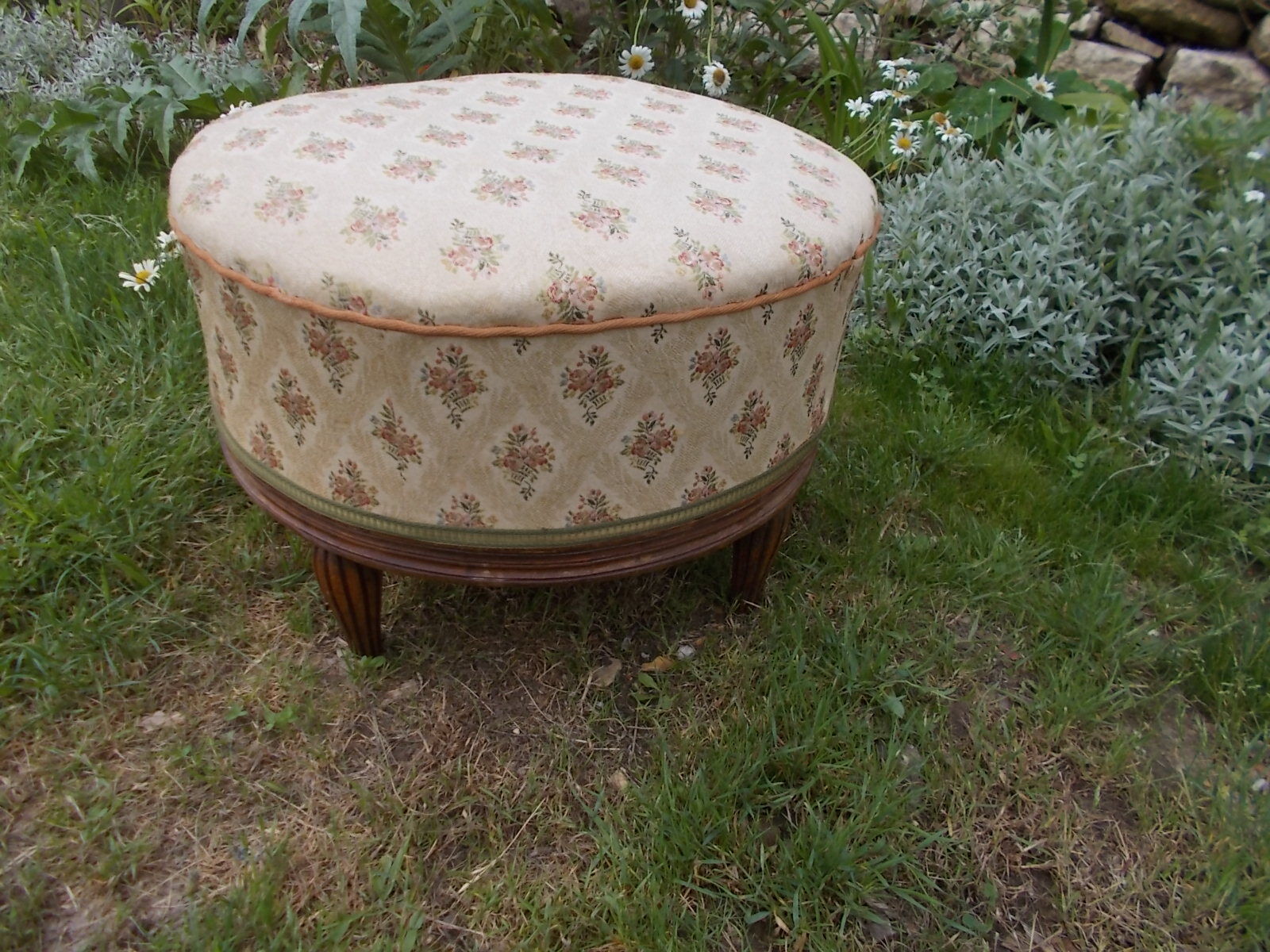 Pouf end of art deco sofa