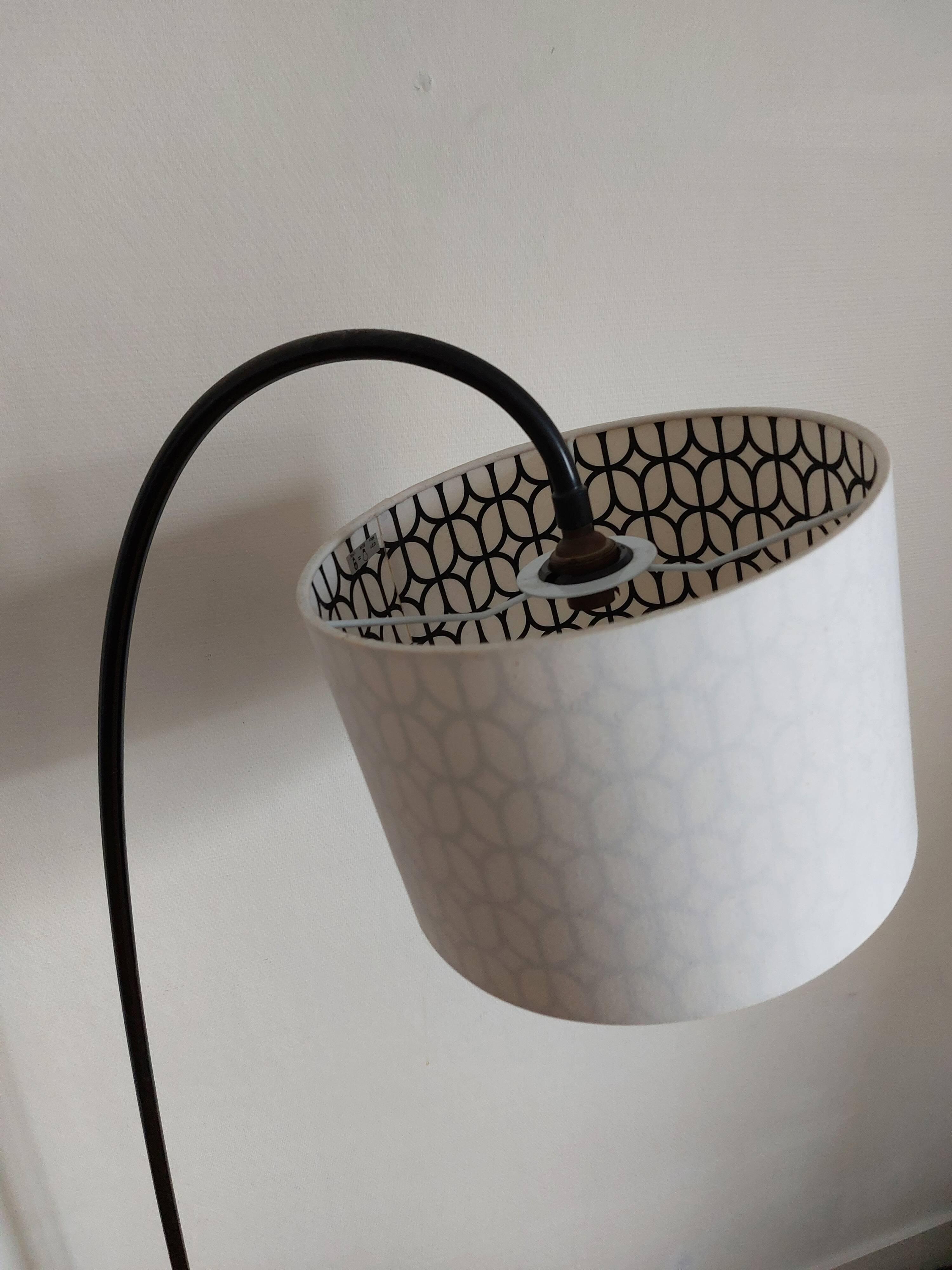 Vintage magazine lamp