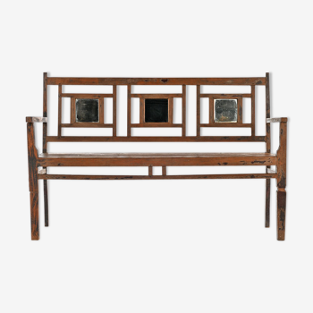 Wooden bench with 3 mirrors