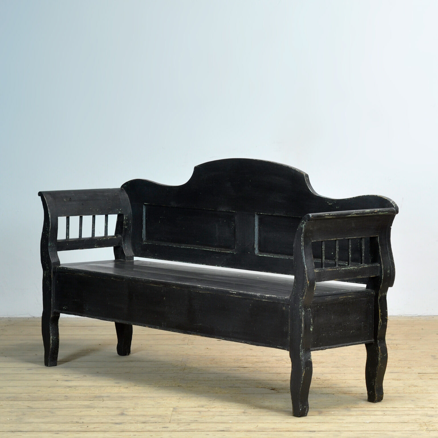 Antique pine drop-top bench, 1900s