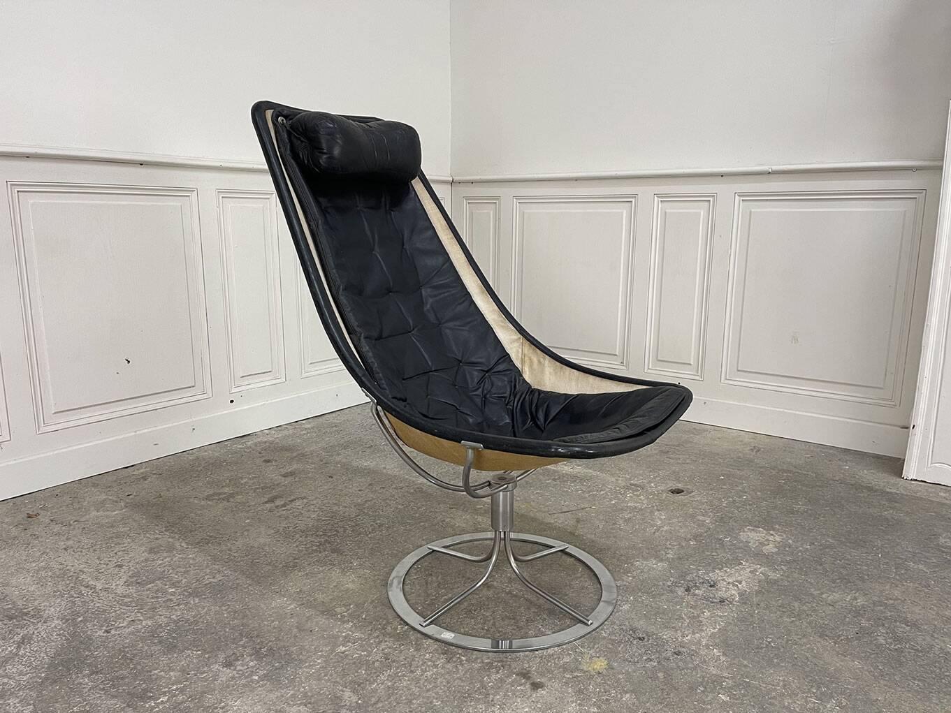 Jetson Vintage Leather Armchair