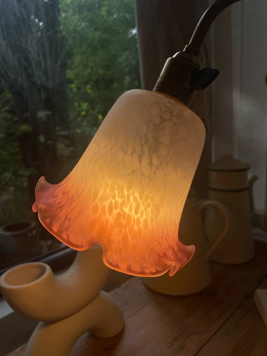 Art Deco tulip lamp