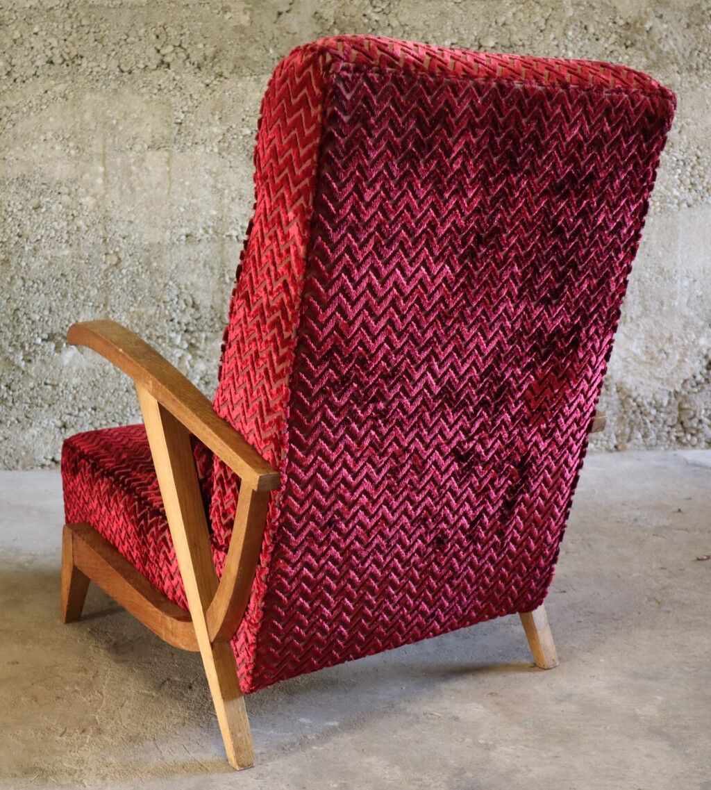 Fauteuil vintage en velours et bois 1950