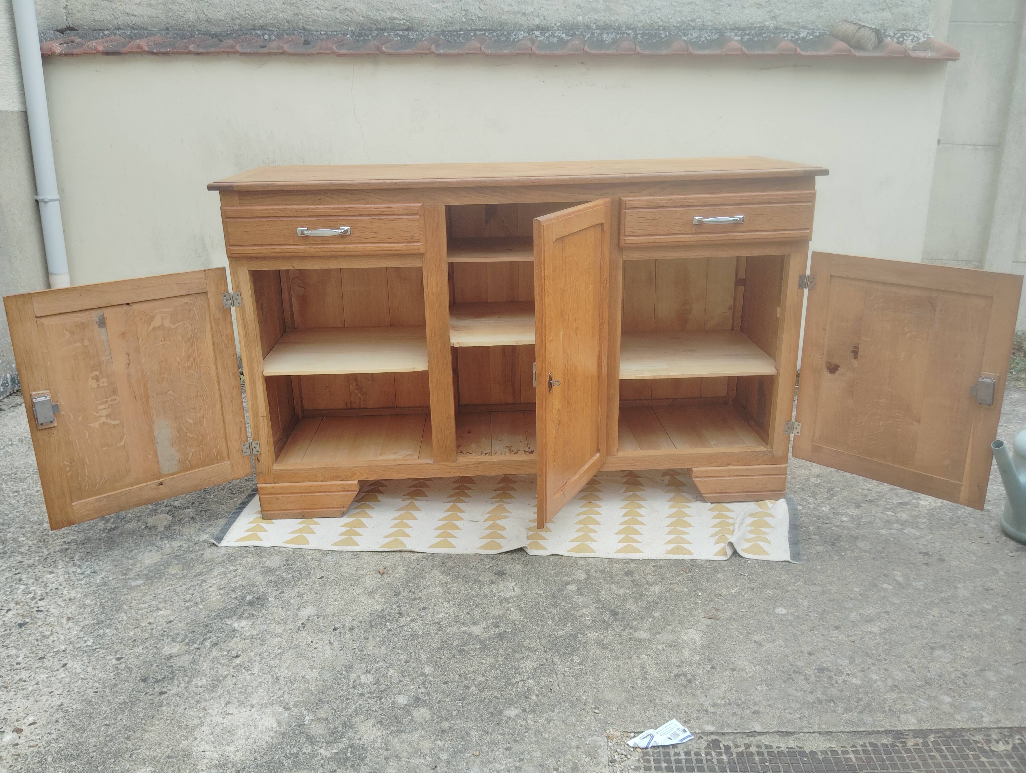 "Mado/Parisien" solid oak sideboard