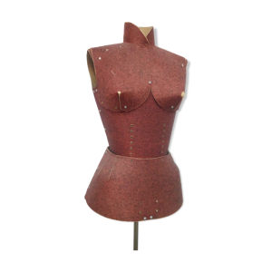 Former cardboard sewing mannequin