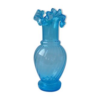 Vase bleu à collerette