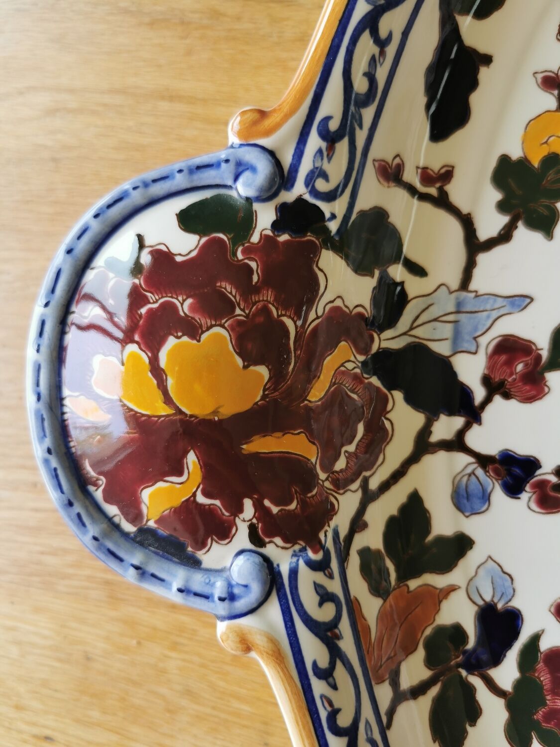 Peony dish earthenware from Gien