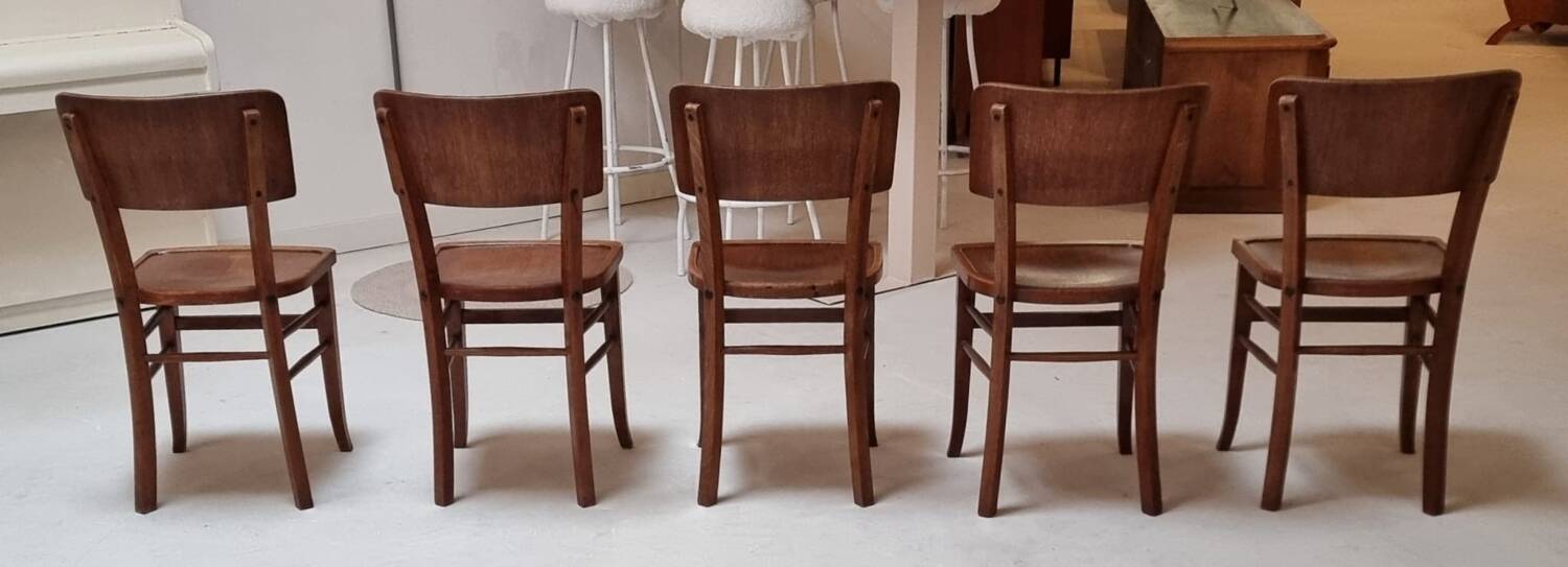 Chaises du milieu du siècle