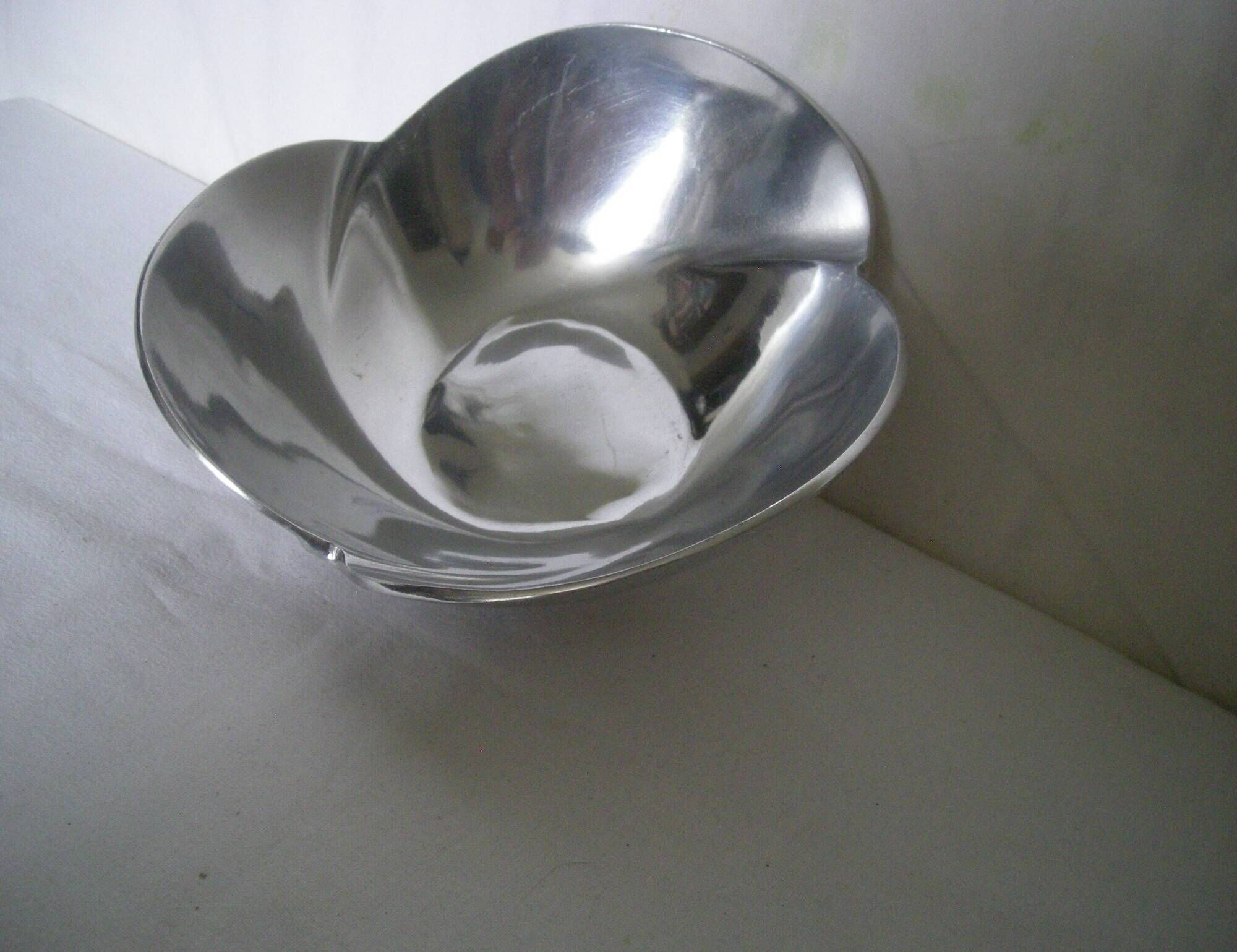 Floral fruit bowl from the 60s - 70s