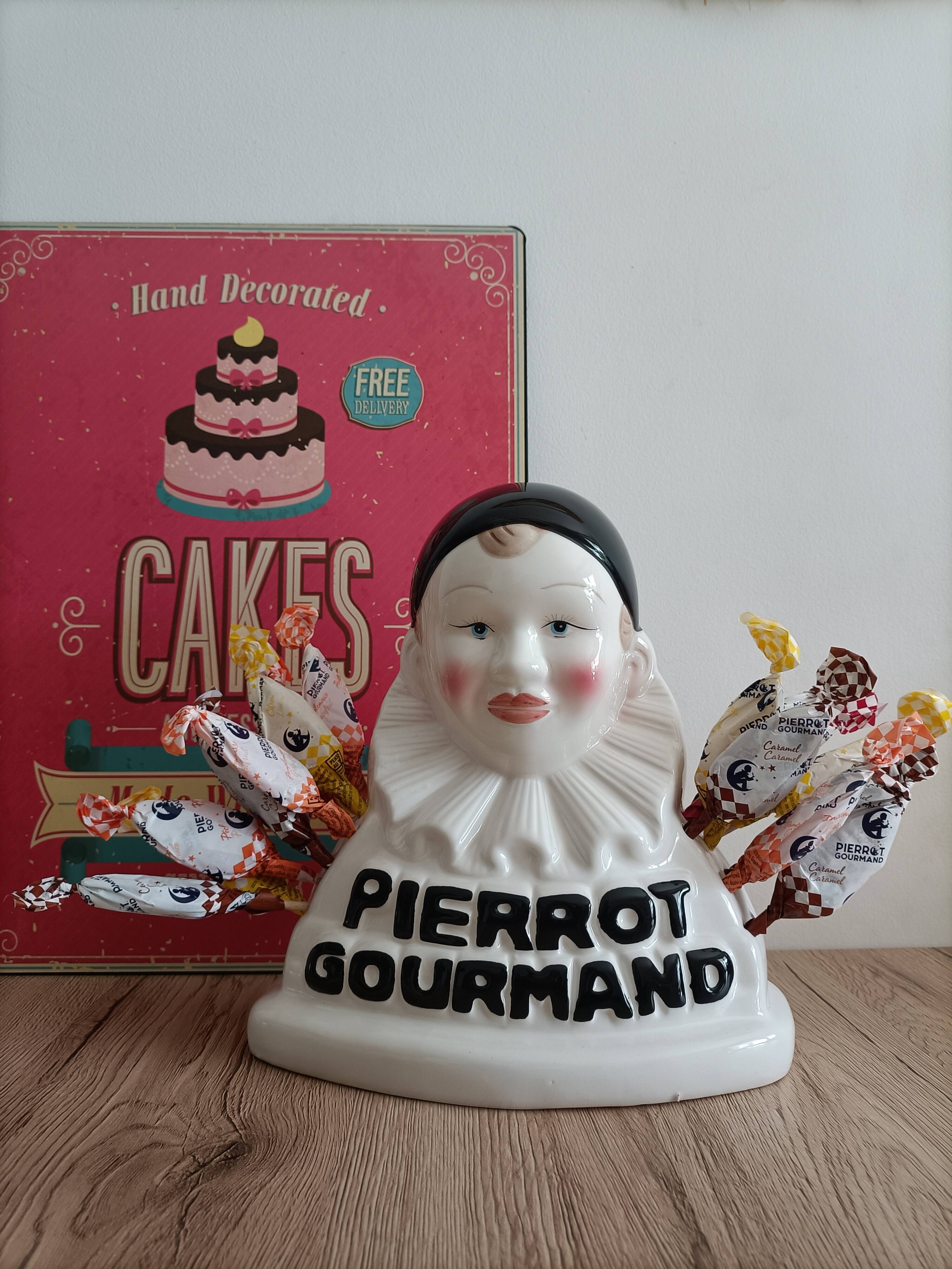 Pierrot gourmand advertising lollipop display in porcelain
