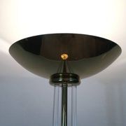 Lampadaire de parquet design en laiton doré et plexiglass