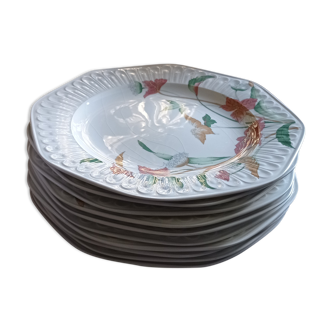 Set of ten plates