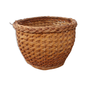 Wicker pot cover