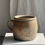 Large stoneware pot with ribbed handle H16