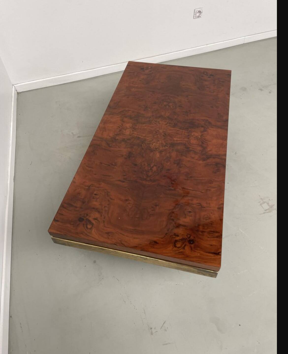 70s coffee table in brass and elm burl