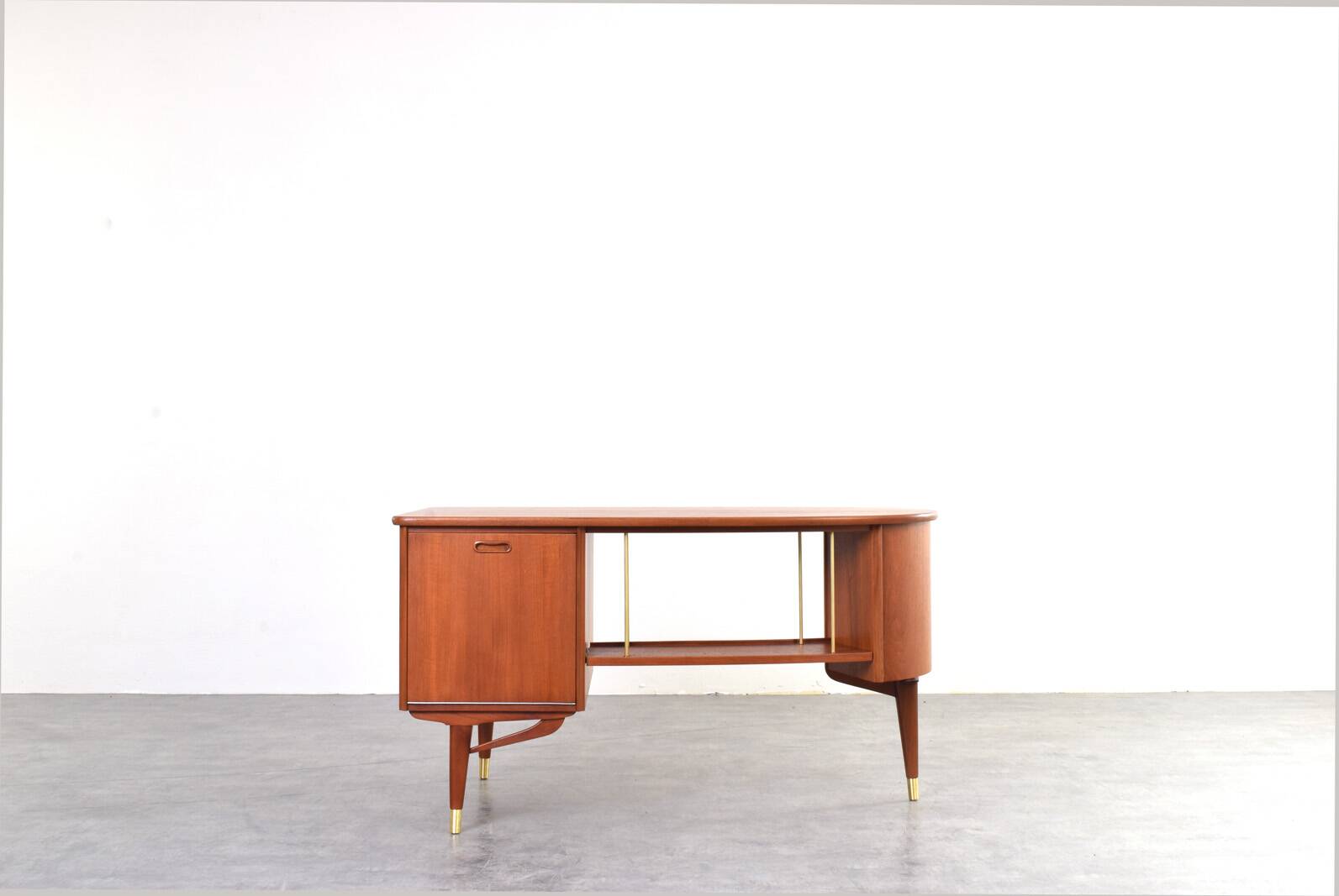 Mid-Century Organic Teak Desk from Sola Møbler, 1960s.