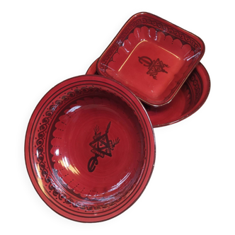 Set of 3 red salad bowls
