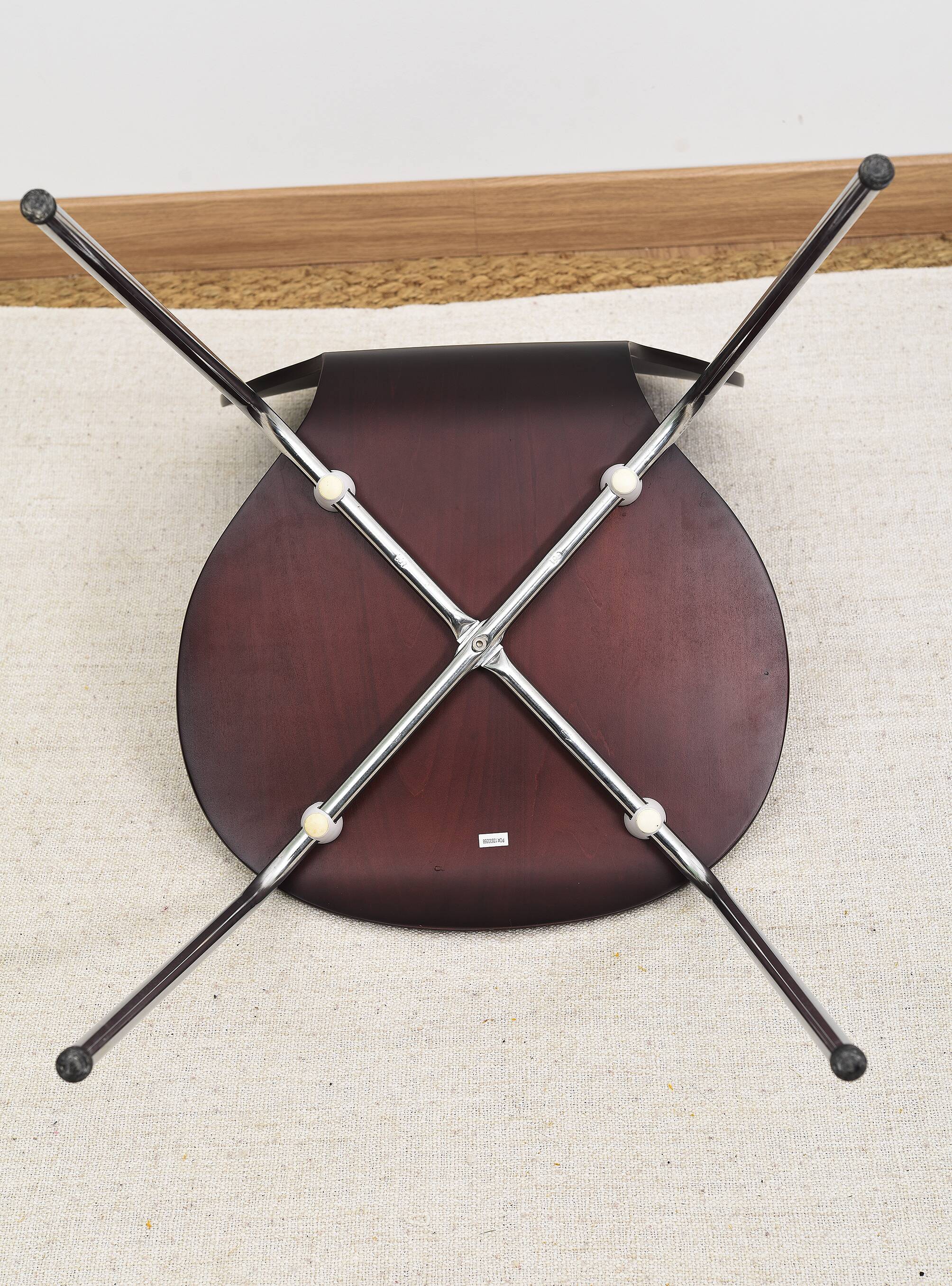 Set of 4 "ant" chairs, vintage, Diego model. Stackable, dark burgundy color.