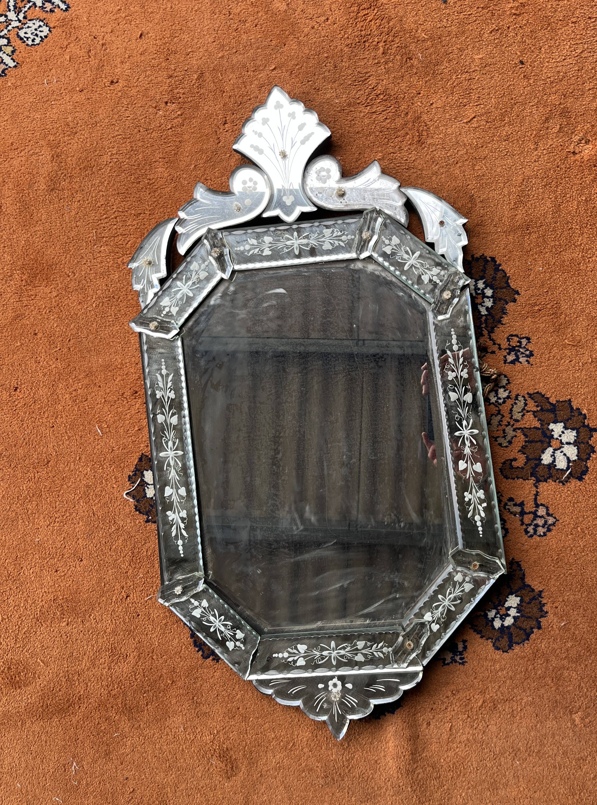 Venetian mirror 92 cm