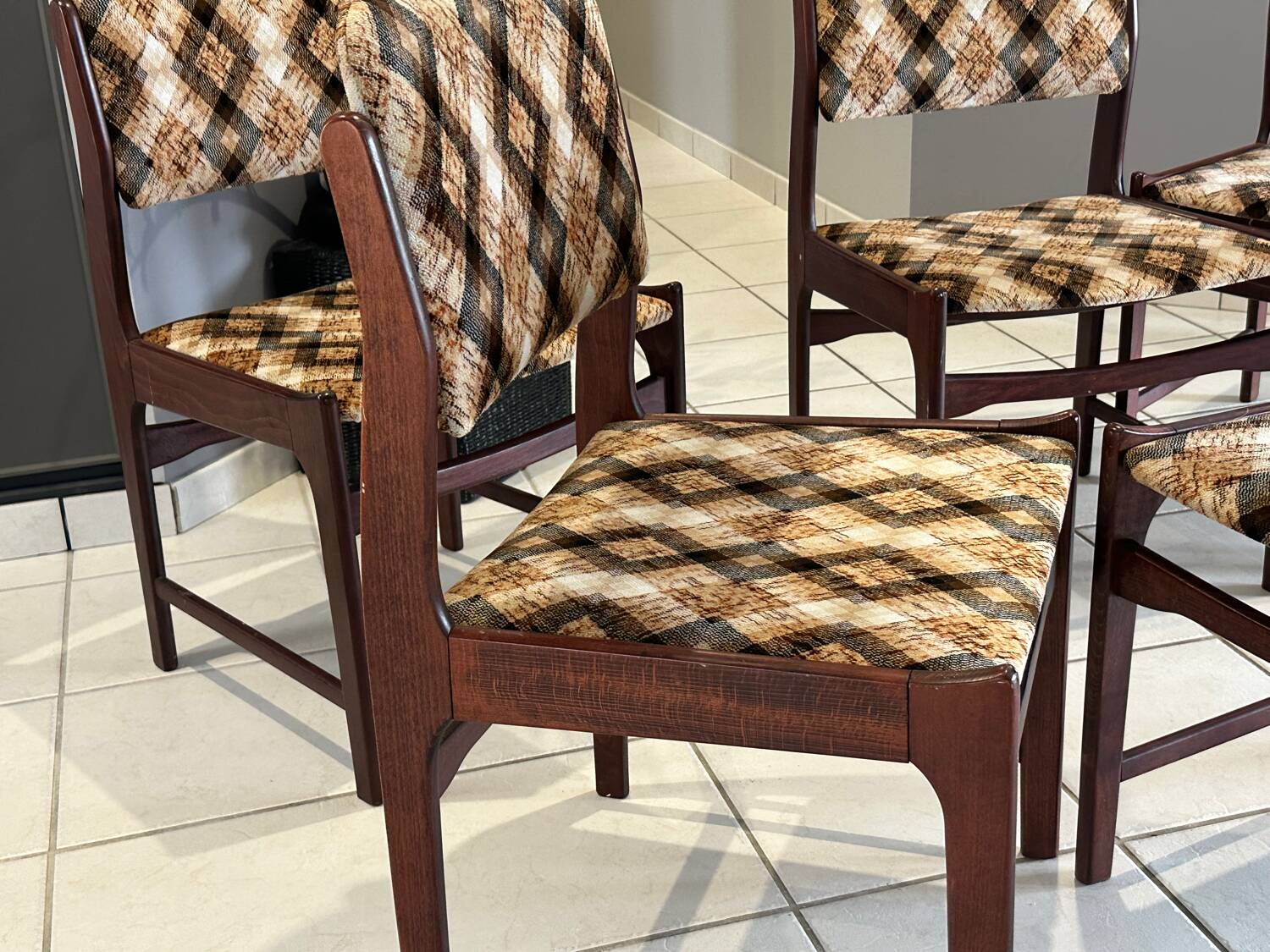 Set of 6 vintage Scandinavian chairs from the 1970s