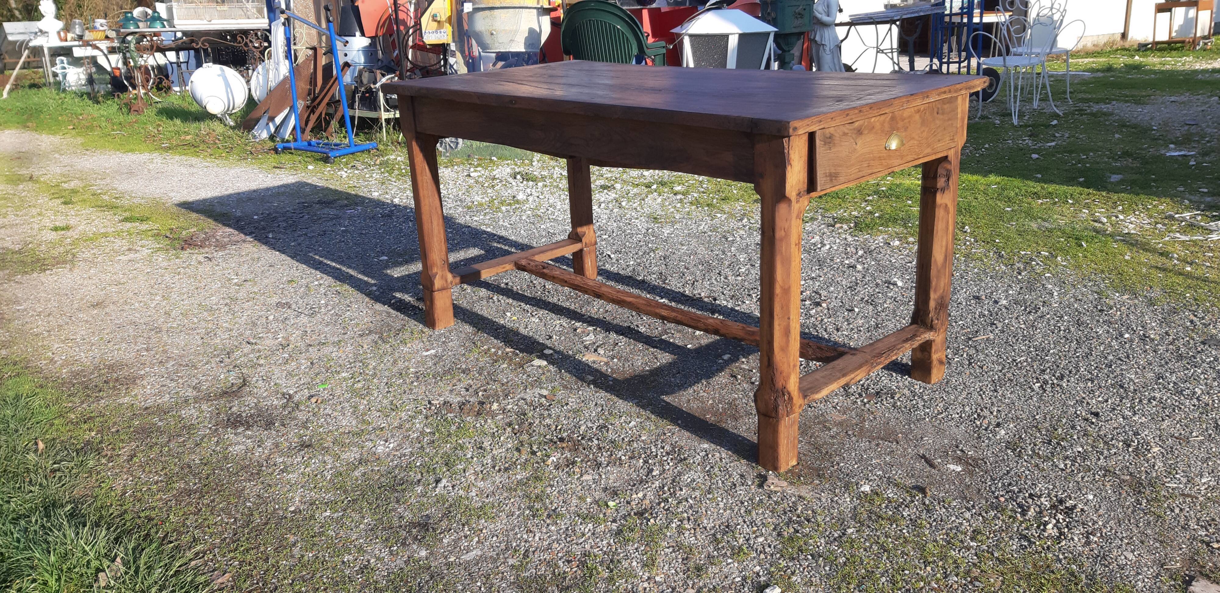 Country farm table xixth in chene, 2 drawers