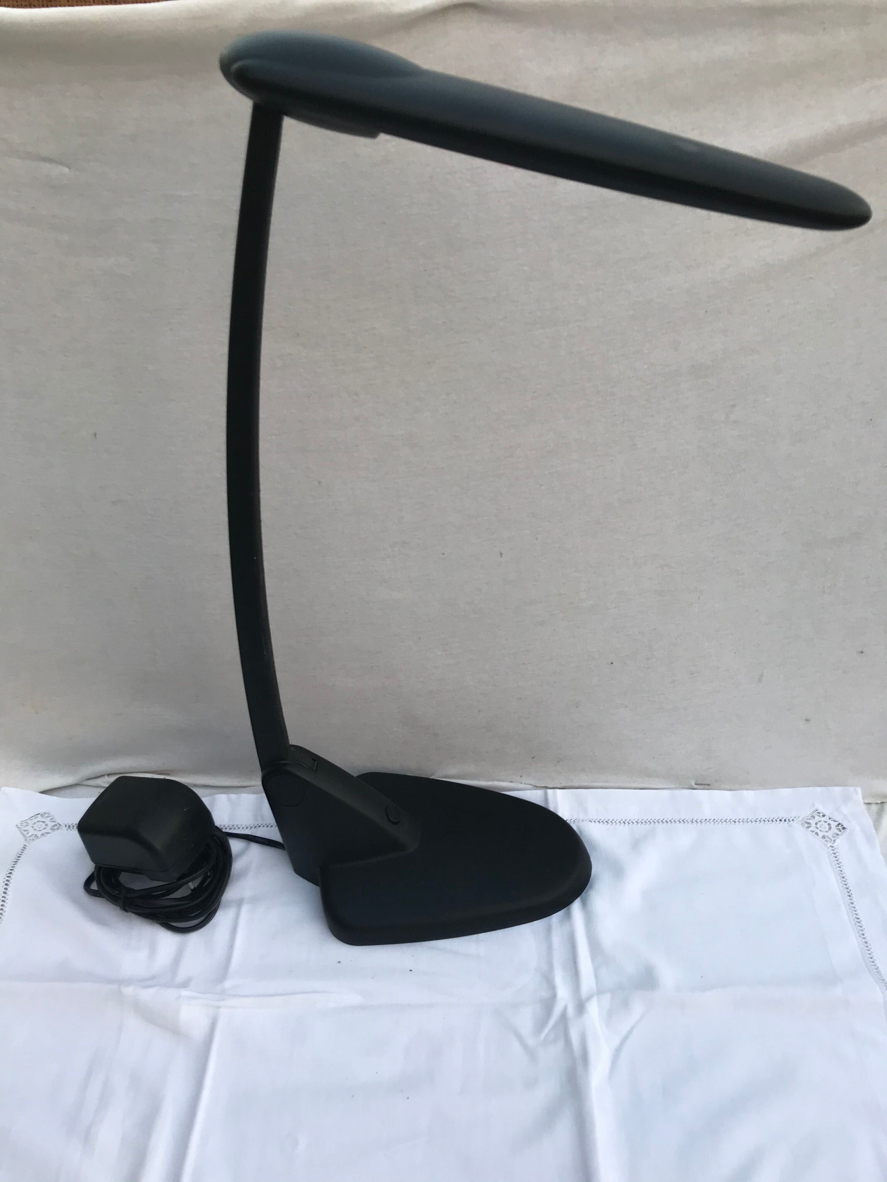 Unilux type 511e plastic black plastic bras - orientable head design