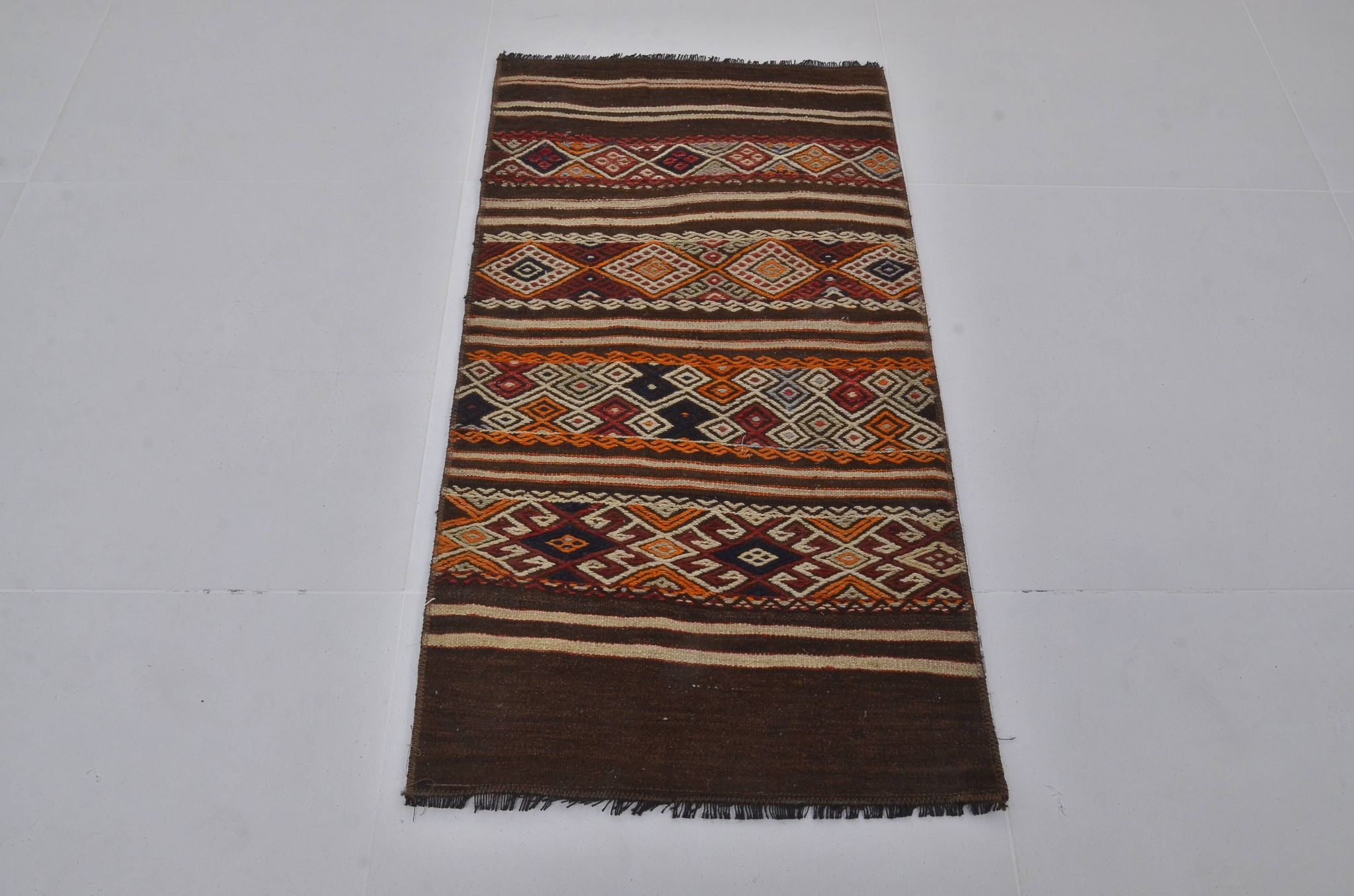Tapis kilim décoratif anatolien vintage