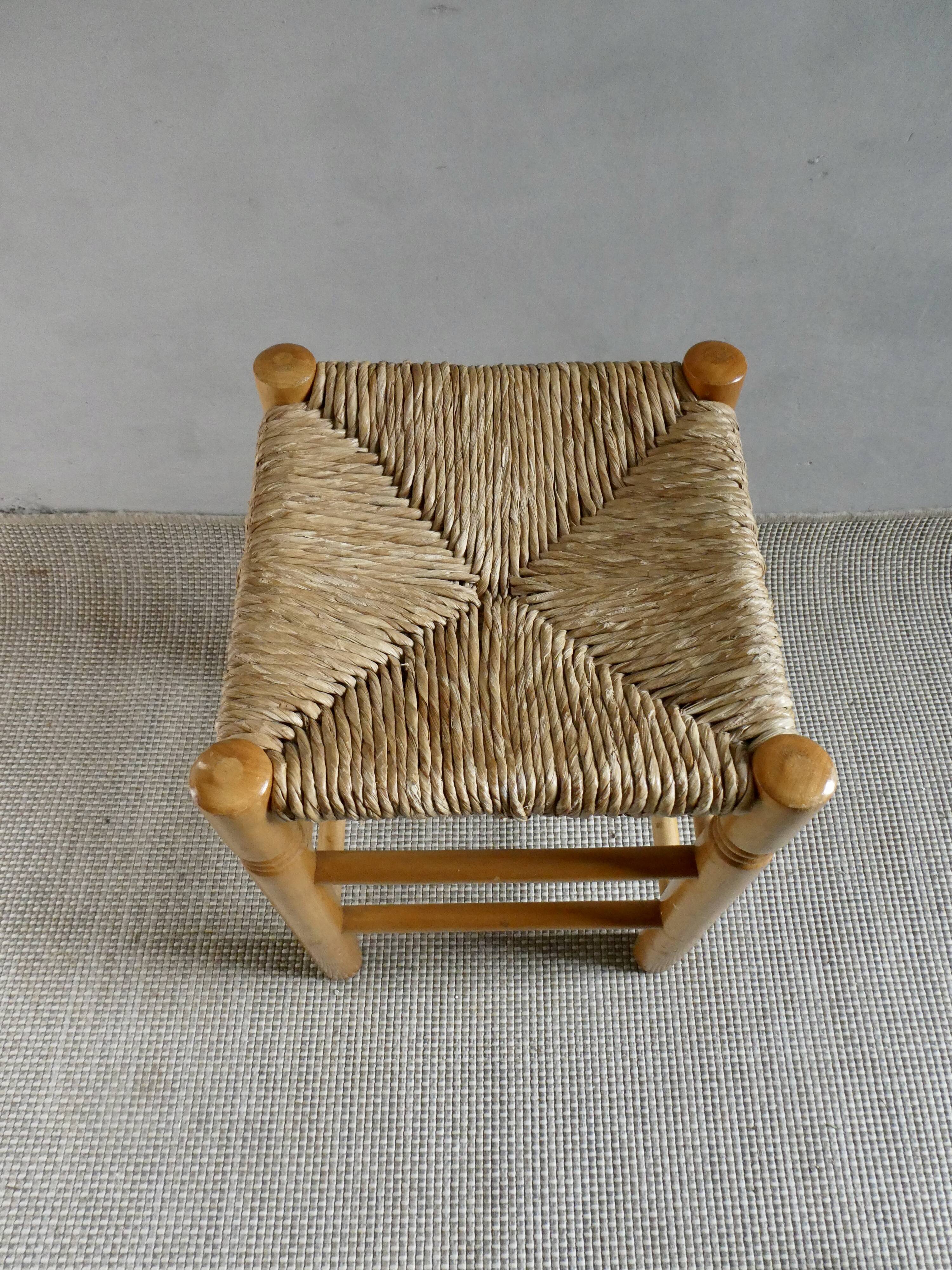 Light wood stool and mulched seat