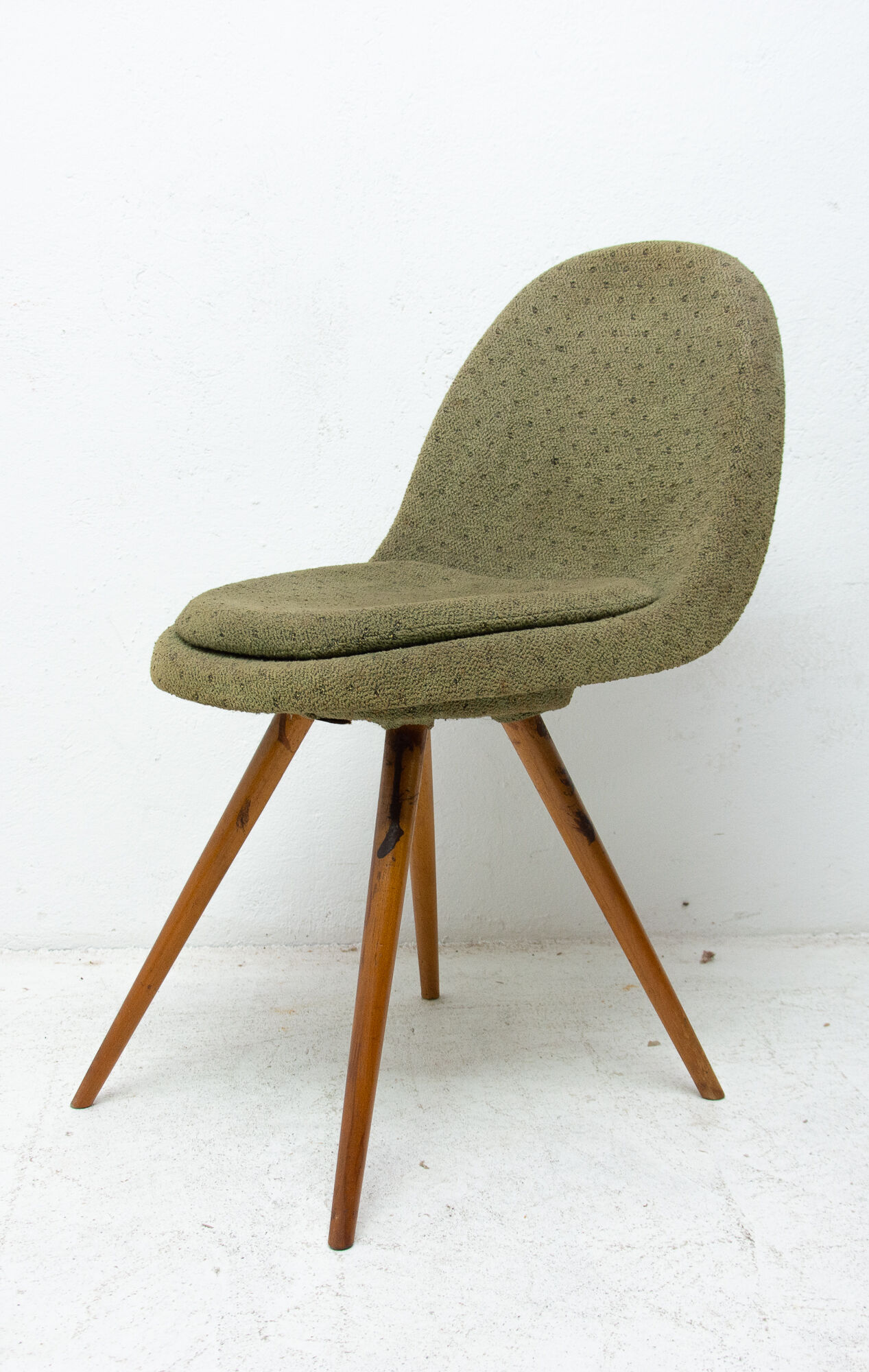 Mid century dining chairs, designed by Frantisek Jirák for Tatra Pravenec