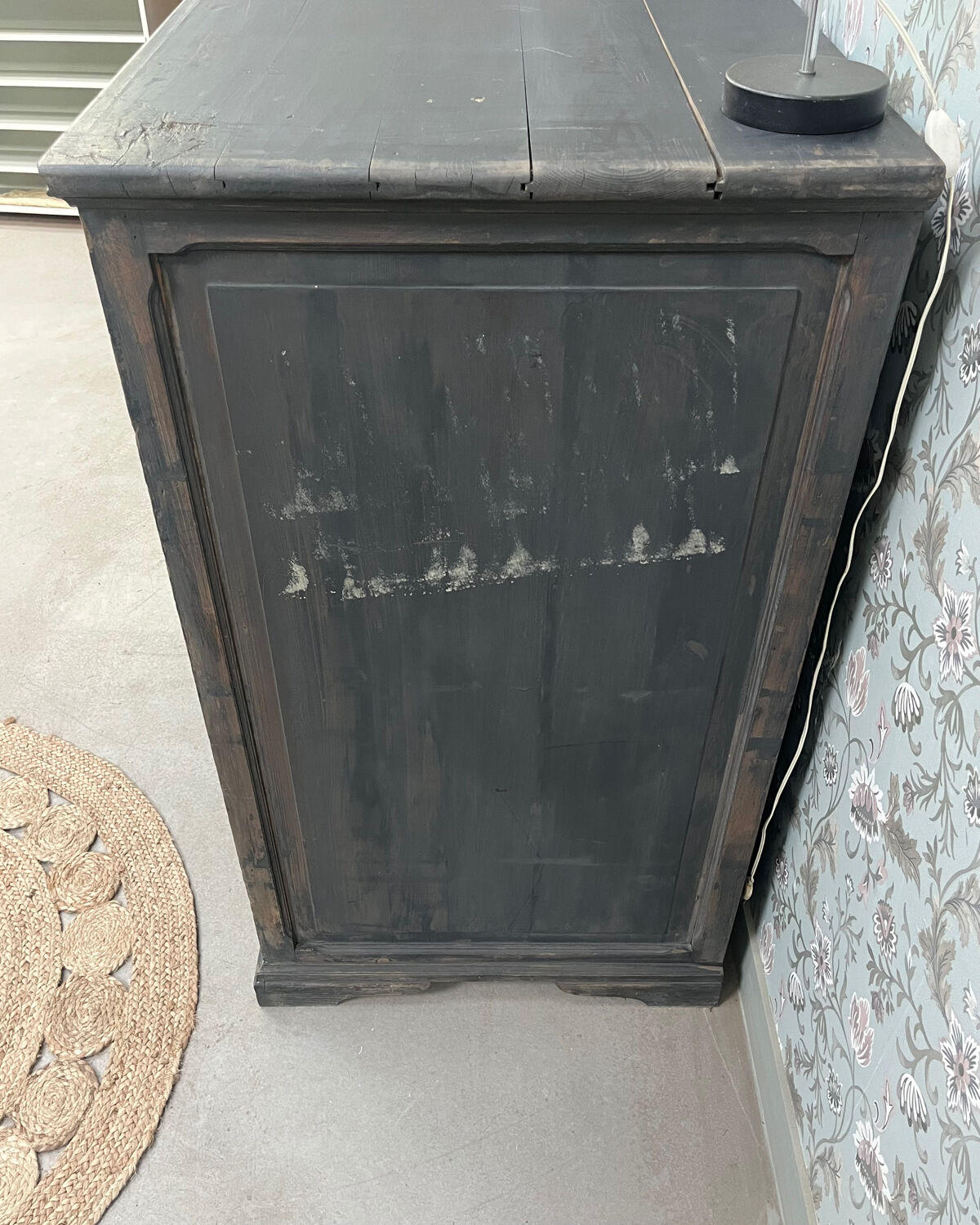 Patinated workshop furniture