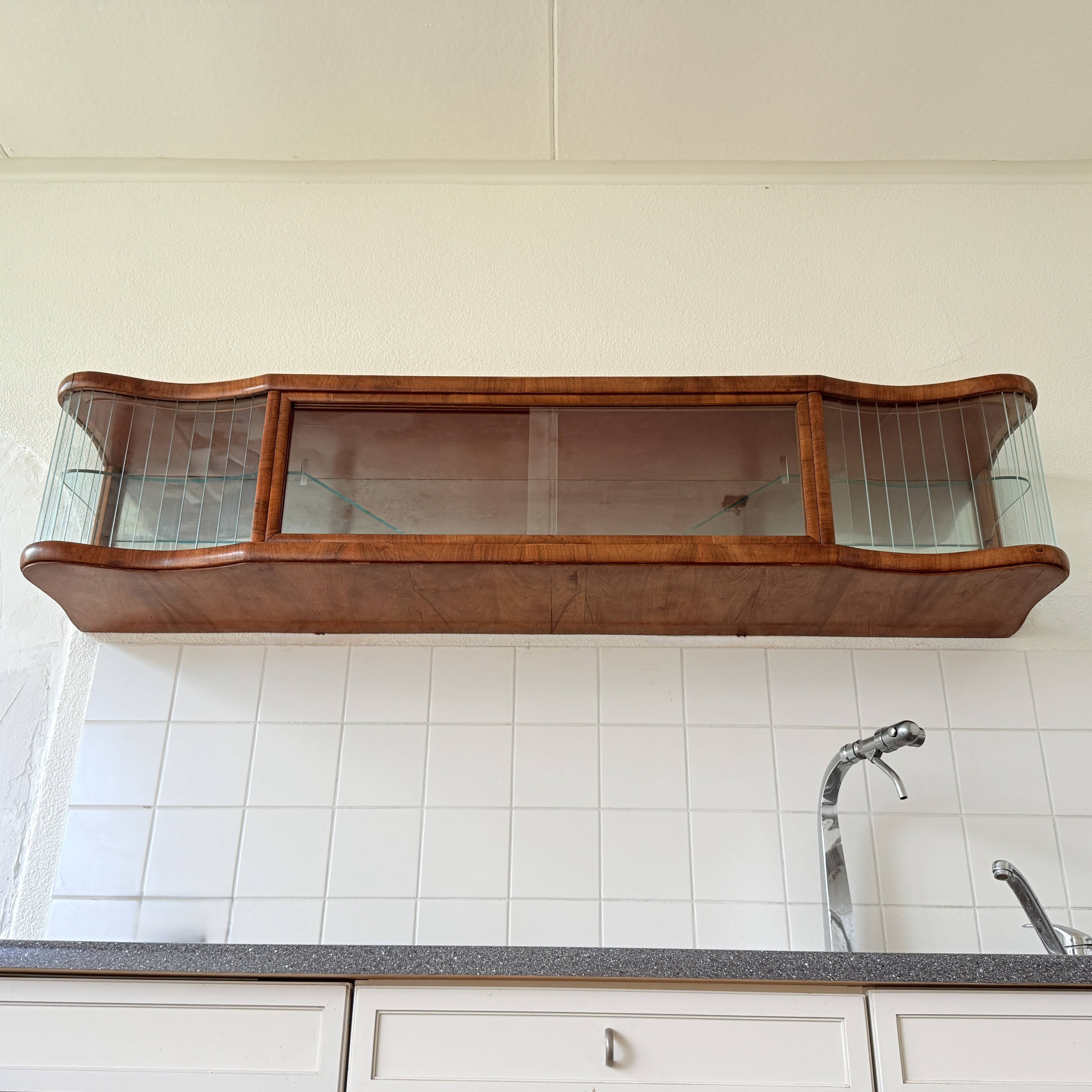 Elegant corrugated hanging display cabinet