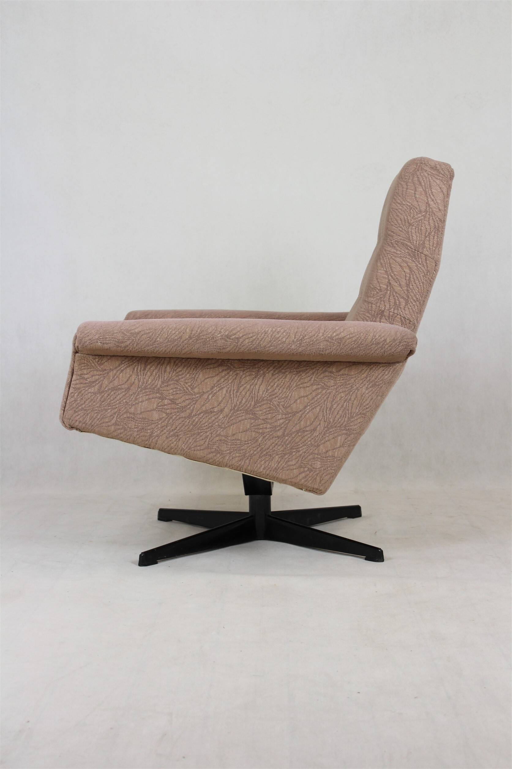 Vintage swivel lounge chairs, 1970s, set of 2