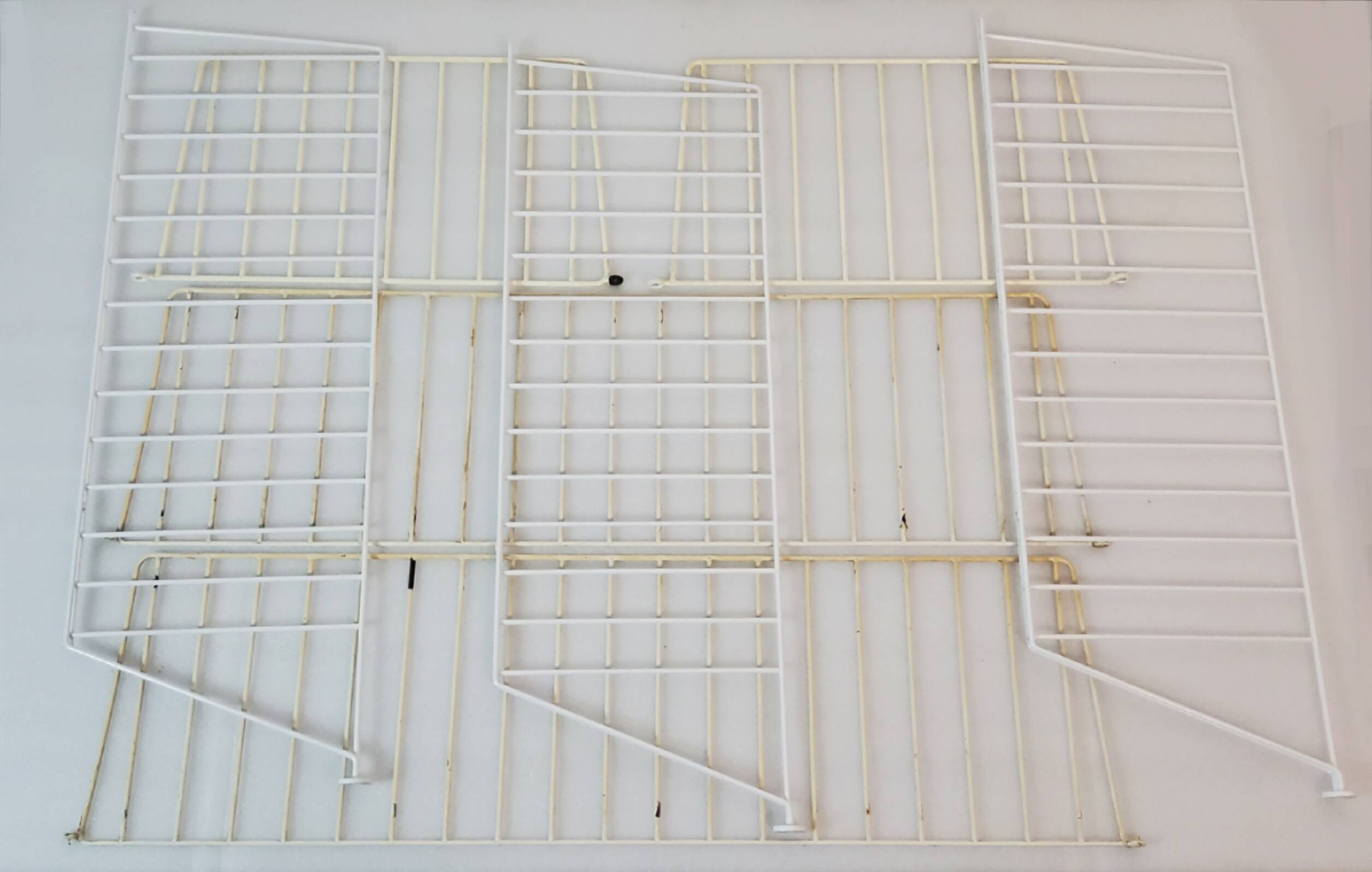 Vintage wall shelf by Nisse Strinning