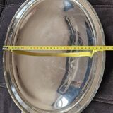 Plat en argent avec couvercle