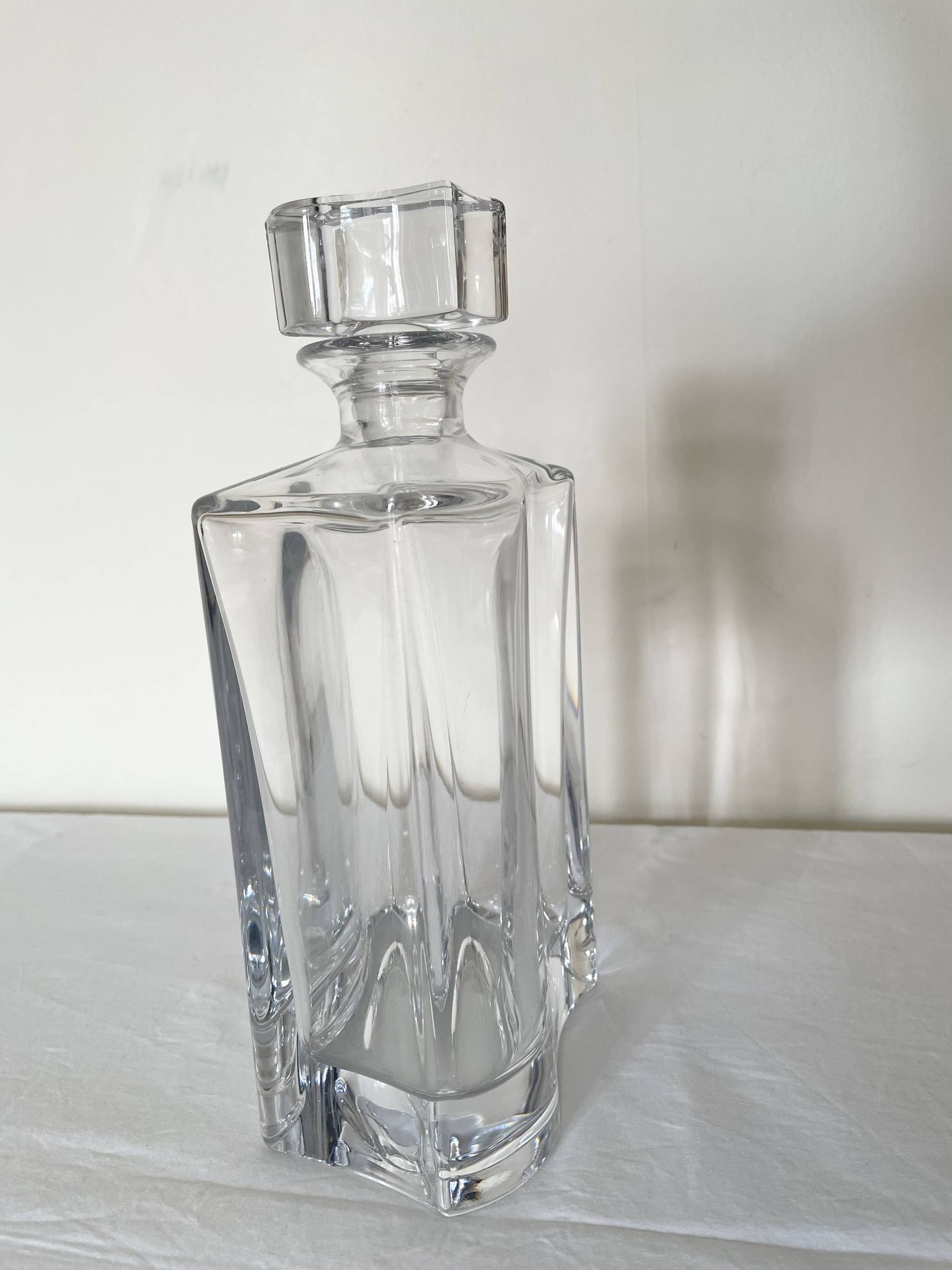 Carafe à whisky en cristal galbé