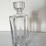 Carafe à whisky en cristal galbé